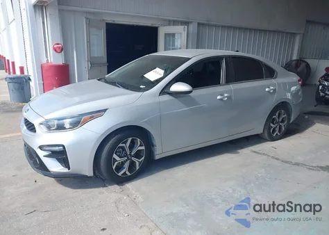 2021 Kia Forte Lxs z USA, uszkodzony, nr VIN 3KPF24AD4ME346501